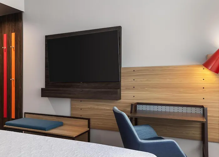 Home2 By Hilton Worth Worth Hotel 3*