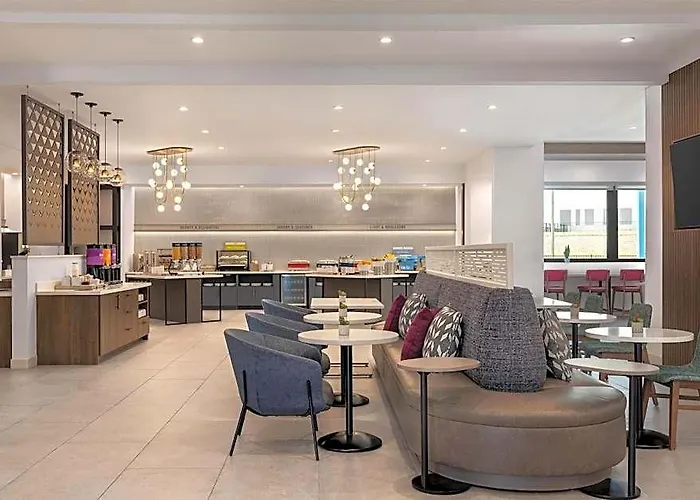 Home2 By Hilton Worth Worth 3*