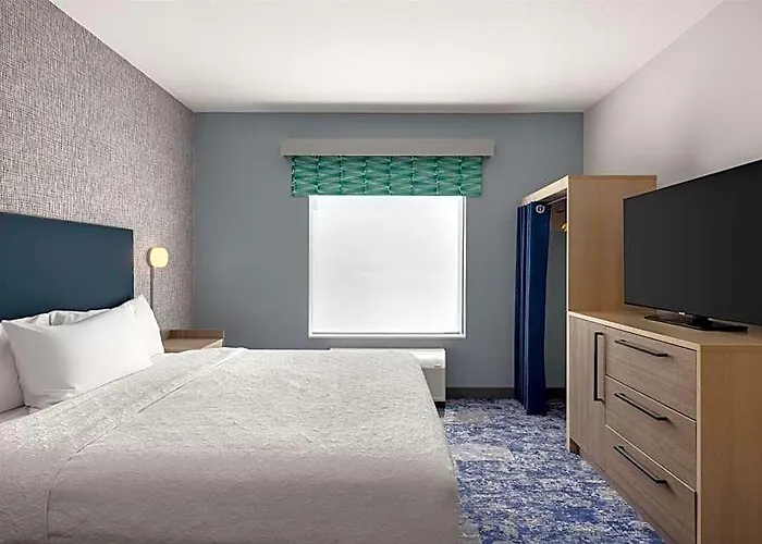 Hotel Home2 By Hilton Worth Worth